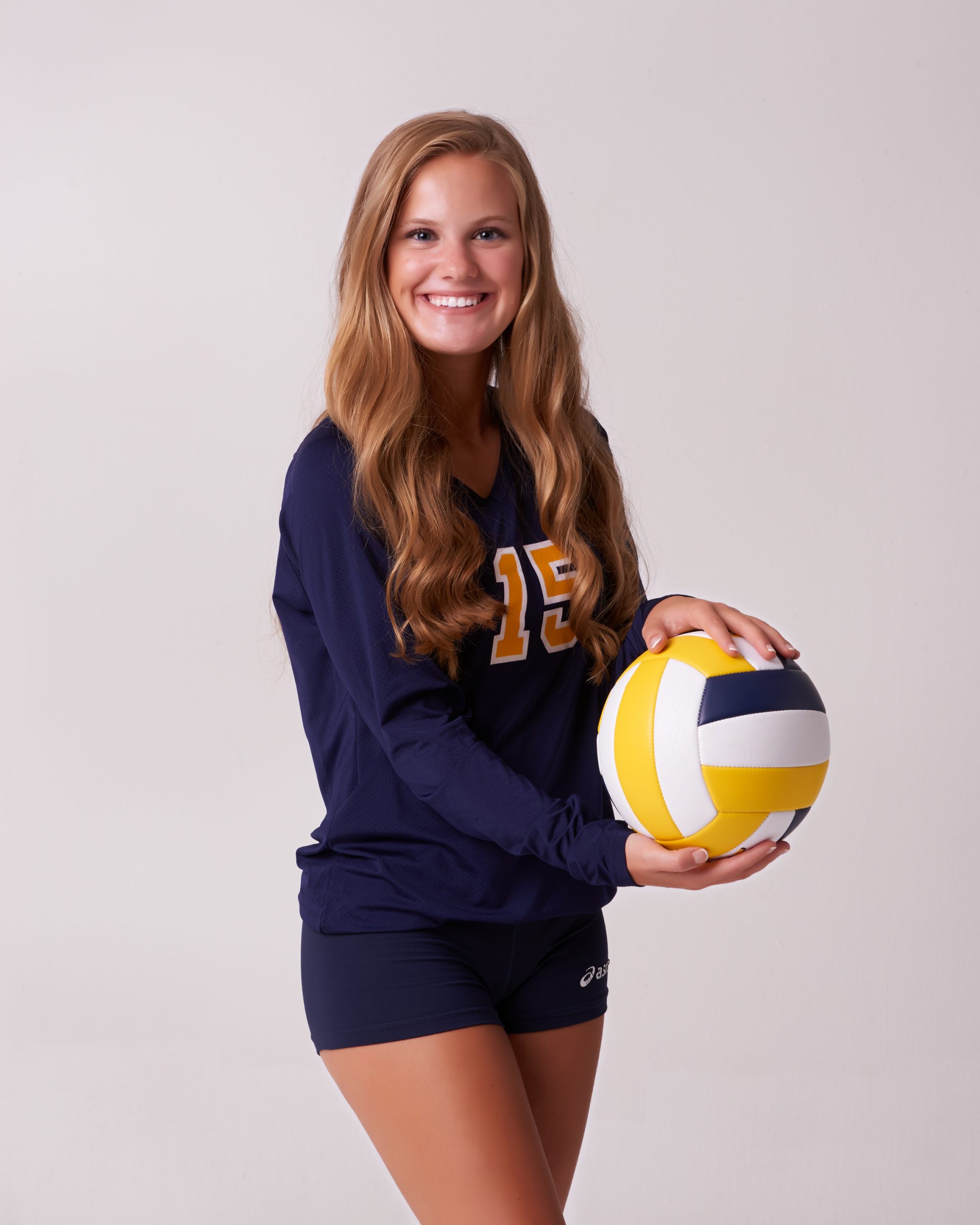 senior photo volleyball