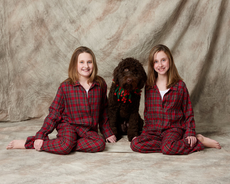 family with dog daughters photoshoot